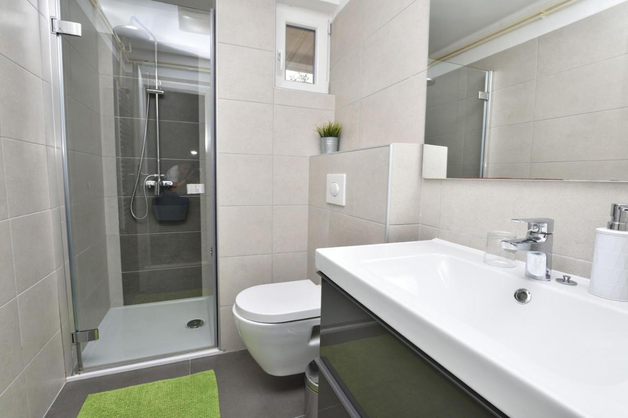 Apartment Ivan Примоштен Екстер'єр фото